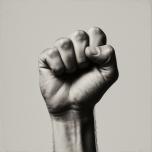 «Хруст» позвонками: безвредная привычка или опасный симптом?