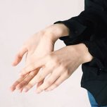 Почему опухают руки